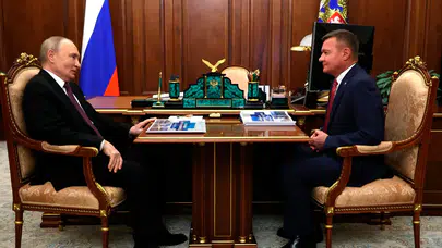 Putin'in görevden aldığı Ulaştırma Bakanı Roman Starovoit kendi otomobilinde ölü bulundu