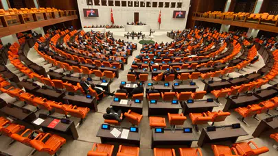 Şehit 12 asker için verilen önerge AK Parti ve MHP’lilerin oylarıyla reddedildi