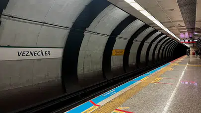 Vezneciler metro istasyonu, intihar girişimi sonrasında geçici olarak kapatıldı