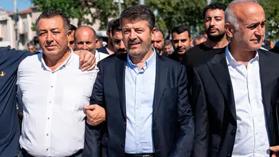 Görevinden uzaklaştırılan Adıyaman Belediye Başkanı Tutdere: “Bu kelepçe depremde büyük yıkım yaşayan Adıyaman halkına vurulmuştur”