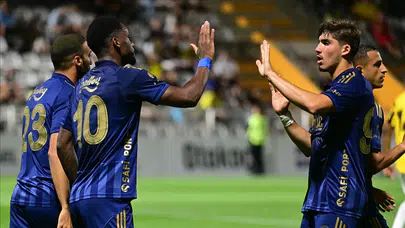 Fenerbahçe, Al-Ittihad’ı 4-0 mağlup etti: Jhon Duran ilk maçında 2 gol attı