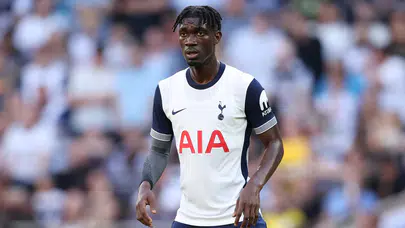 Fenerbahçe, Tottenham'ın yıldızı Yves Bissouma için yoğun mesai harcıyor