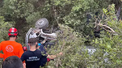 Bursa’da orman yangınına su taşıyan tanker devrildi: 3 kişi hayatını kaybetti
