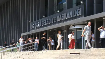 Şişli Belediyesi binasında yangın paniği: Tapu Müdürlüğü’nde dumanlar yükseldi