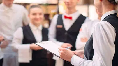 Turizm sektöründe yeni dönem: 10 gün çalış, 1 gün izin