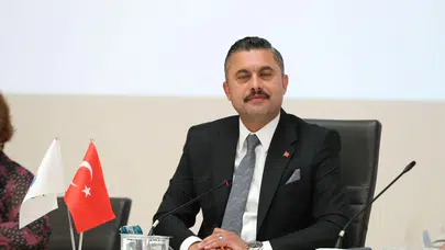 Şile Belediye Başkanı Özgür Kabadayı ve 4 yönetici rüşvet ve irtikap iddiasıyla tutuklandı