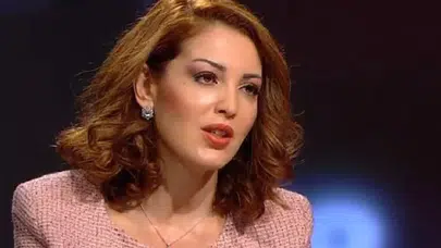 Nagehan Alçı'nın silah bırakma töreni kıyafeti gündem oldu