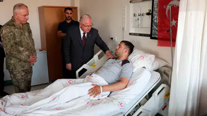 Milli Savunma Bakanı Güler'den metan gazından zehirlenen askerlere ziyaret