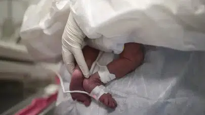 ‘Yenidoğan çetesi’ davasında 3 hemşire tahliye edildi