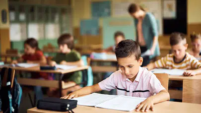 Yeni eğitim öğretim yılı takvimi duyuruldu: Okullar ne zaman açılıyor?