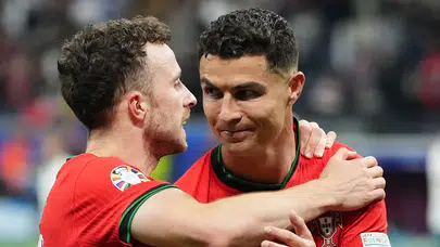 Cristiano Ronaldo'dan hayatını kaybeden arkadaşı Jota'ya duygulandıran veda: "Mantıklı değil, sen daha yeni evlenmiştin"