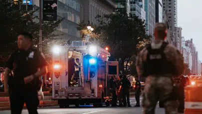 New York'ta gerçekleşen saldırıda 1'i polis memuru 5 kişi öldürüldü: İçlerinde trilyonluk fonun yöneticisi de var!