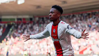 Beşiktaş, Kyle Walker-Peters transferini duyurdu