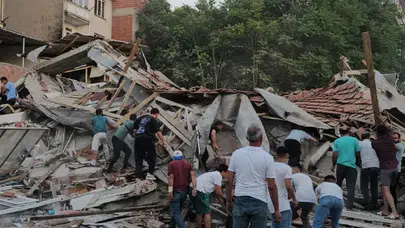 Balıkesir’in Sındırgı Belediye Başkanı Serkan Sak: 10 bina yıkıldı, bazı bölgelerden haber alınamıyor