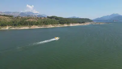 Burdur Karacaören Barajı’na eğitim uçağı düştü