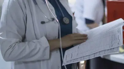 Sarıgül: Vatandaş 6 ayda üç kez hasta oldu, antidepresan kullanımı yüzde 67 arttı