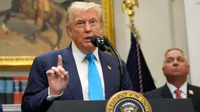 Trump'tan Türkiye'ye yüzde 15 oranında ek gümrük vergisi