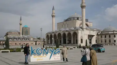 Konya Büyükşehir Belediyesi’nden tartışmalı uygulama: Kadın ve erkek konuklar ayrı otellere!