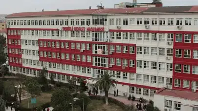 Denizli Devlet Hastanesi'nin tavanı çöktü