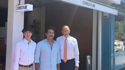 ABD Büyükelçisi Tom Barrack, EspressoLab Bebek şubesini ziyaret etti