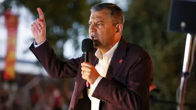 Özgür Özel’den Üsküdar’da sert çıkış: AK Parti’nin kara düzenini ya bitireceğiz ya bitireceğiz