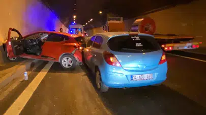 İzmit’te Gültepe Tüneli’nde zincirleme kaza: Yaralılar var