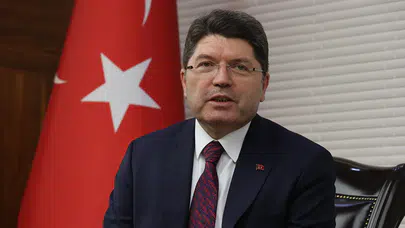 Adalet Bakanı Tunç, sahte diploma skandalıyla ilgili son durumu paylaştı: 37 kişi tutuklandı