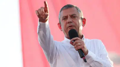 CHP Sivas mitingi: Özgür Özel’den “Türkiye’nin umudu kardeşliktir” mesajı