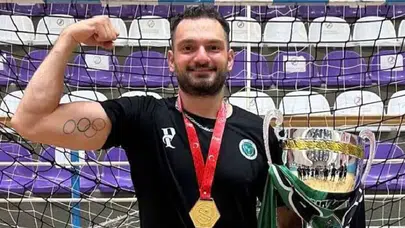 Milli hentbolcu Cem Denli motosiklet kazası sonrası hayatını kaybetti