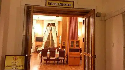 Meclis Lokantası’nda “gün” tartışması: Vekil yakınları paket yemekle evlerine mi götürüyor?