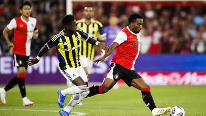 Fenerbahçe, Feyenoord deplasmanından 2-1 mağlup döndü