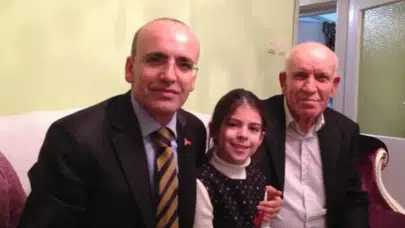 Mehmet Şimşek’in abisi Nazmi Şimşek 80 yaşında hayatını kaybetti