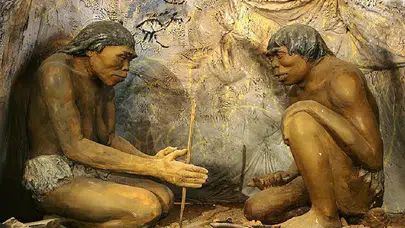 İnsan evrimi şaşırtıcı şekilde değişiyor: Artık ‘süperorganizmalar’ halindeyiz!