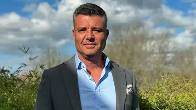 Saadettin Saran'ın yurtdışı çıkış yasağı var mı?