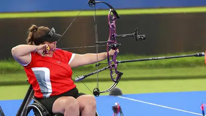 Öznur Cüre Girdi, Dünya Para Okçuluk Şampiyonası’nda bireyselde gümüş madalya kazandı