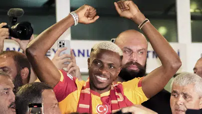 Osimhen’in sakatlığı Galatasaray’ı sarstı: Sağlık durumu nasıl, gelecek maçta forma giyecek mi?