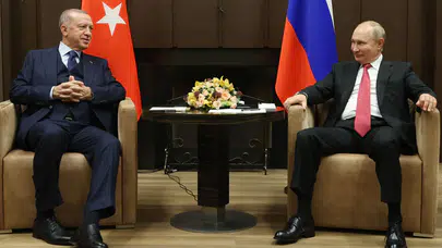Erdoğan ve Putin, ŞİÖ Zirvesi kapsamında bir araya geldi