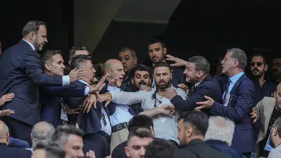 Fenerbahçe kongresinde tansiyon yükseldi: Ali Koç ve Sadettin Saran taraftarları karşı karşıya geldi