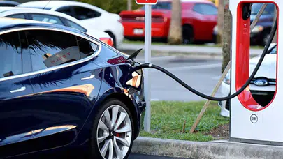 Türkiye’de şarj istasyonlarının kurulu gücü ağustosta yüzde 3,7 arttı