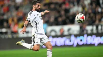 Beşiktaşlı Rafa Silva’dan kariyerinde ilk