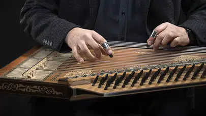 Müzik aleti çalmak yaşlı beyni genç tutuyor