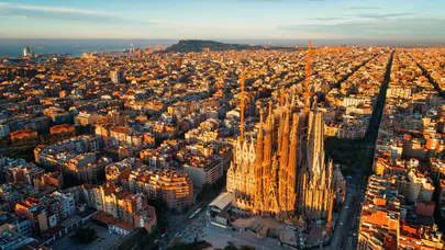 Katalonya'da turist vergisine dev zam: Barcelona'da günlük 12 avro ödenecek