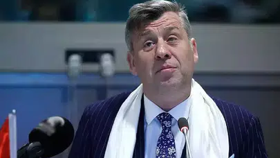 Metin Şentürk’ten “laiklik bildirisi”ne sert çıkış: Utanmıyor musunuz?