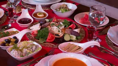 Ramazan’da sahte iftar kampanyalarına dikkat: Dolandırıcılar dar gelirliler ve öğrencileri hedef alıyor