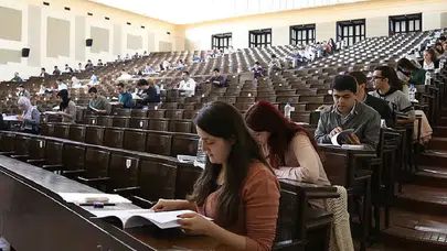 Üniversiteyi bırakanlara dönüş yolu açılıyor: Yeniden eğitim hakkı geliyor