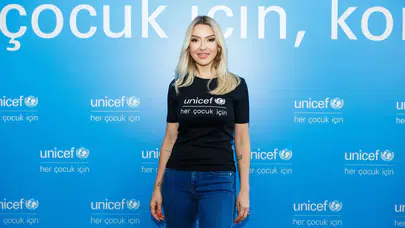 Hadise UNICEF ile yollarını ayırdı