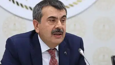 Yusuf Tekin, laiklik bildirisine tepki gösterdi: “Kimin gerici olduğunu göreceğiz”