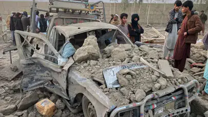 Pakistan Afganistan'a savaş ilan etti: Kabil ve Kandahar bombalandı