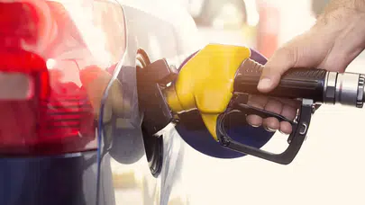 Motorine zam: Litre fiyatı ilk kez 60 lirayı aştı