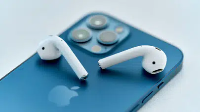 iPhone kullanıcıları artık kablosuz kulaklıkla anında çeviri yapabilecek